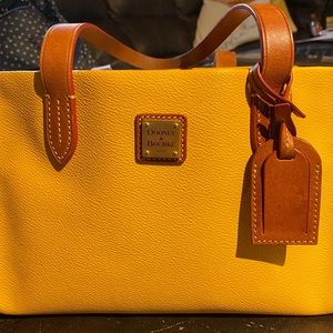 Dooney & Bourke Bag